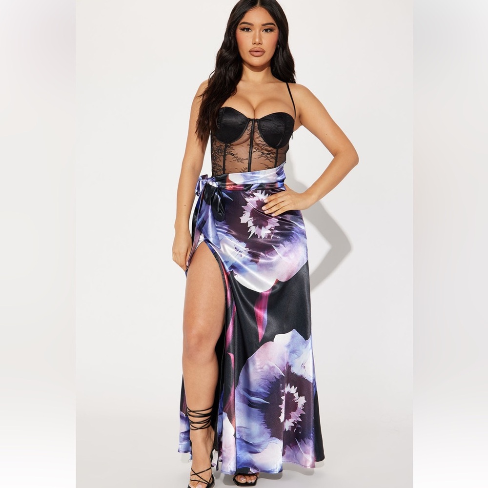 ✨NWT✨ FASHION NOVA floral maxi dress